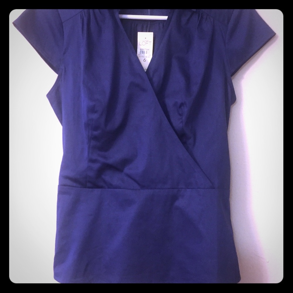 NWT Ann Taylor LOFT size 6 navy blue blouse